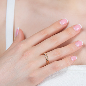 Золота каблучка з діамантами (1к-183) фотографія