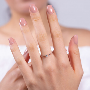 Золота каблучка з діамантом (2б_к-235) фотографія