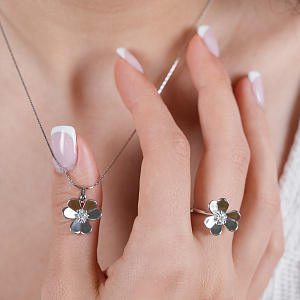 Золотое кольцо с фианитом (2б_к-206) фотография