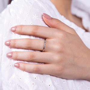 Золота каблучка з діамантами (2б_к-204) фотографія