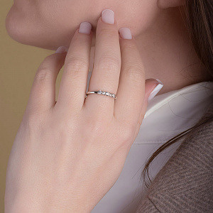 Золотое кольцо с фианитами (кубическим цирконием) (2б_к-236) фотография