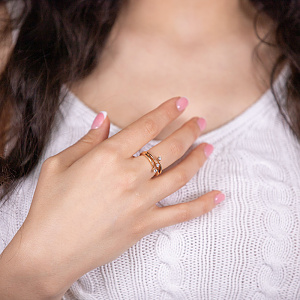 Золота каблучка з діамантами (1к-276) фотографія