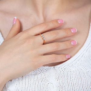 Золотое кольцо с бриллиантами (1к-253) фотография