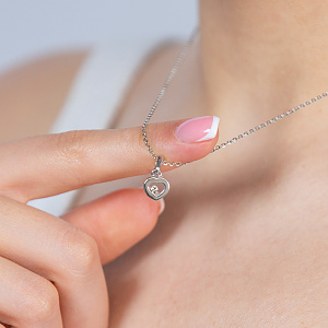 Золотий кулон з діамантом (2п-134) фотографія