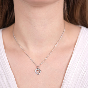 Золотий кулон з діамантами (2п-041) фотографія