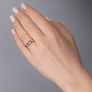 Золота каблучка з аметистами  та  фіанітами (1к-260) фотографія