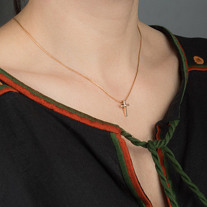 Золотий хрестик з діамантом (1б_п-054) фотографія