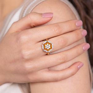 Золотое кольцо с камнями Swarovski (9б_к-143) фотография