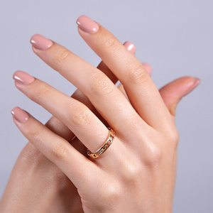 Золота обручка з діамантами (1б_к-303) фотографія